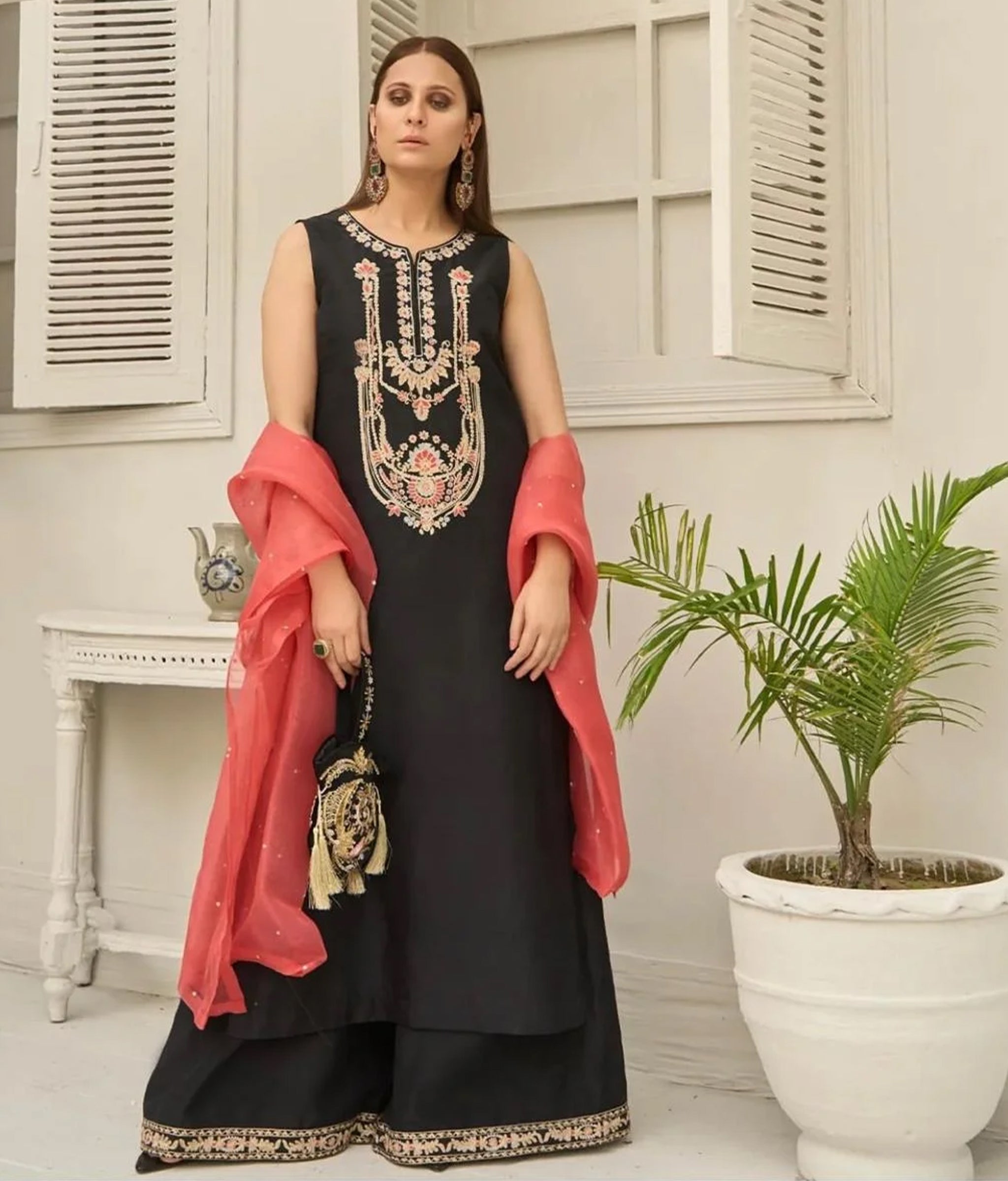 Luna- Luxury Pret' - 22 Secondary image