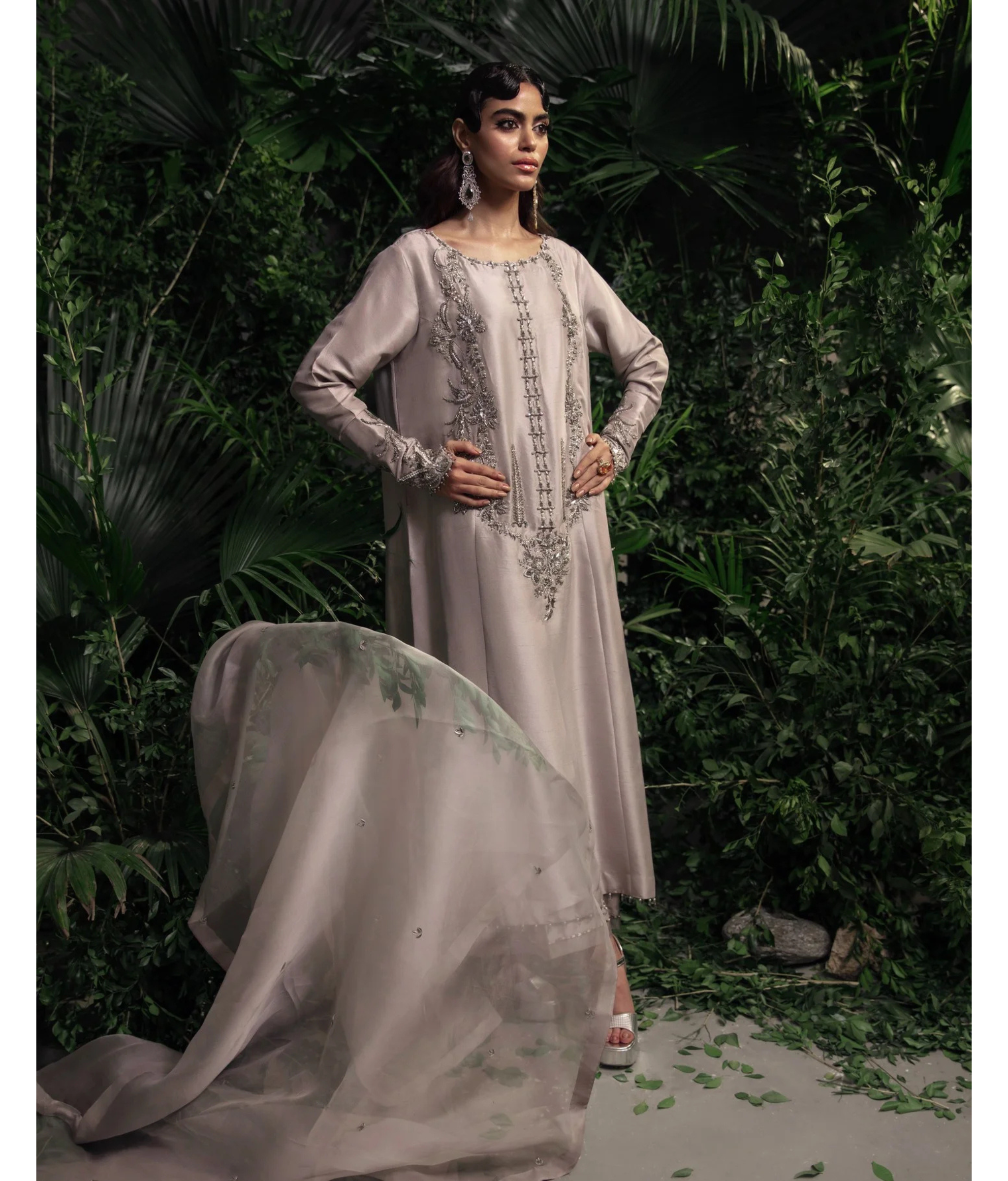 LUNA- Luxury Pret'24  - 6