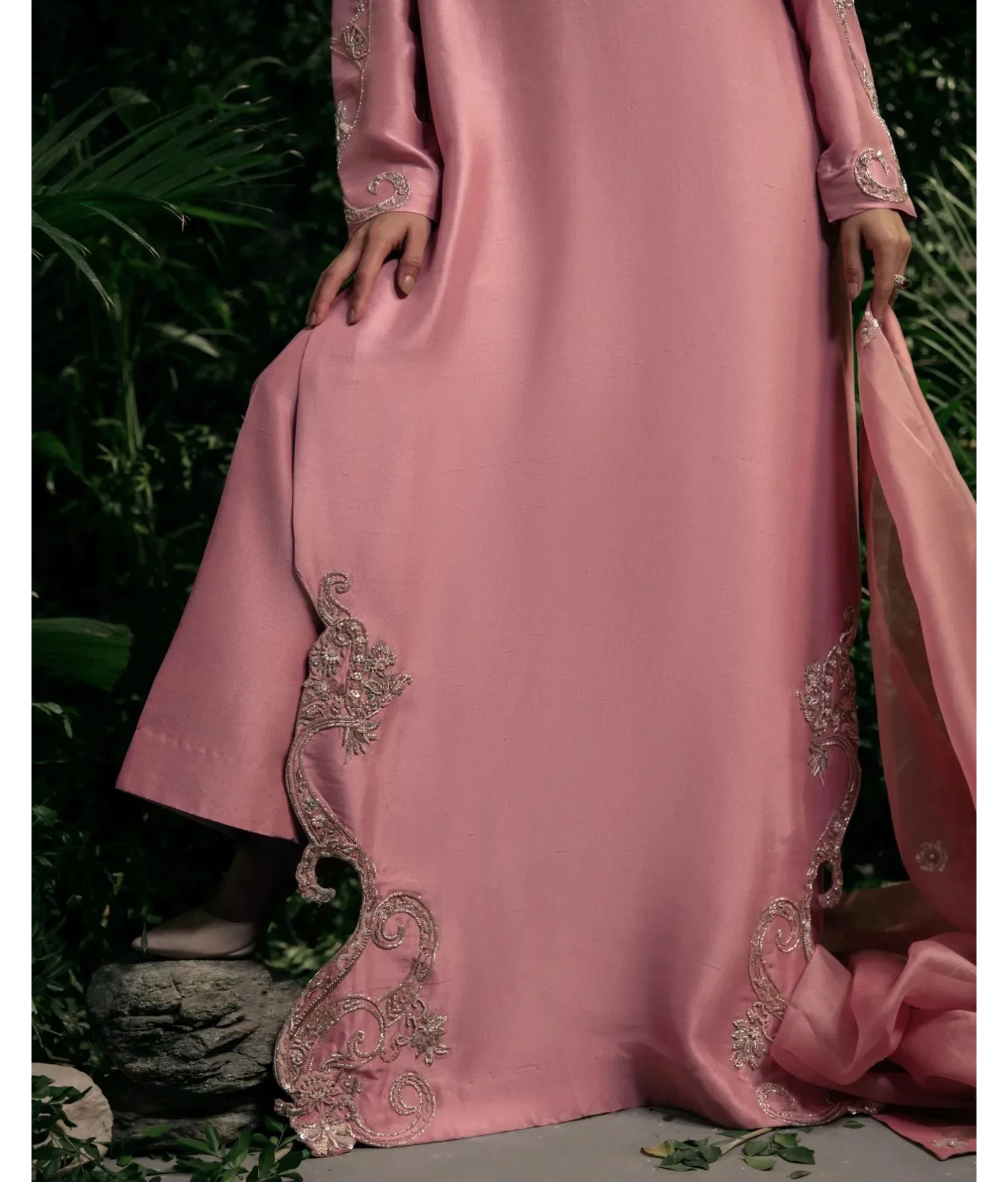 LUNA- Luxury Pret'24  - 12