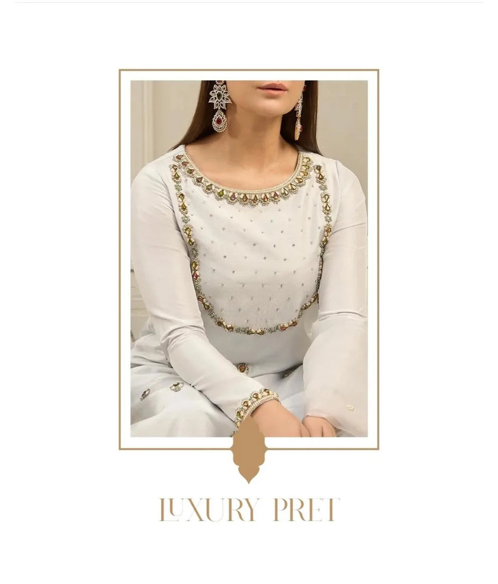 Luna- Luxury Pret' - 23