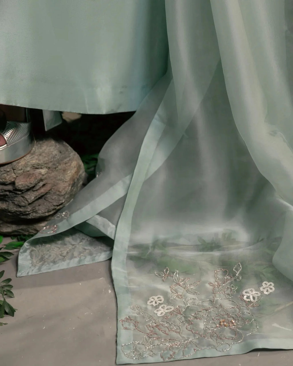 LUNA- Luxury Pret'24  - 3